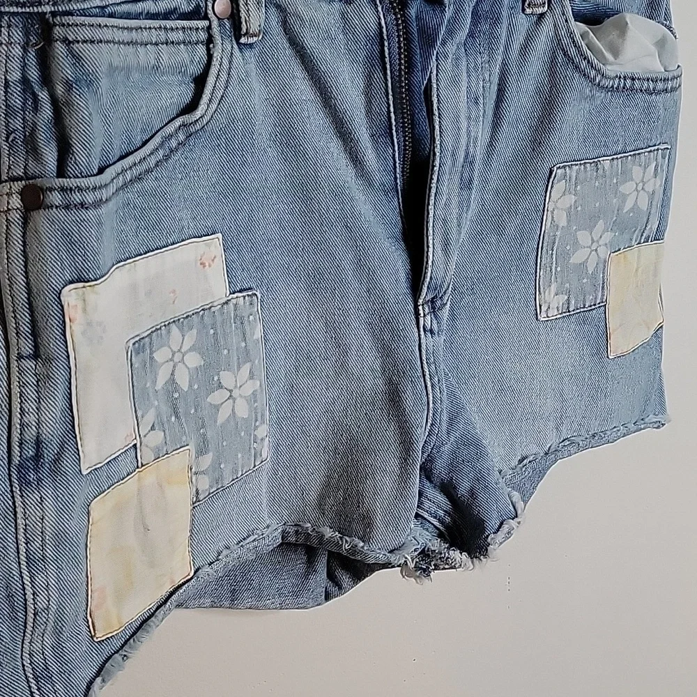 Wrangler Billabong Denim Patchwork Women Shorts - Picture 5 of 7